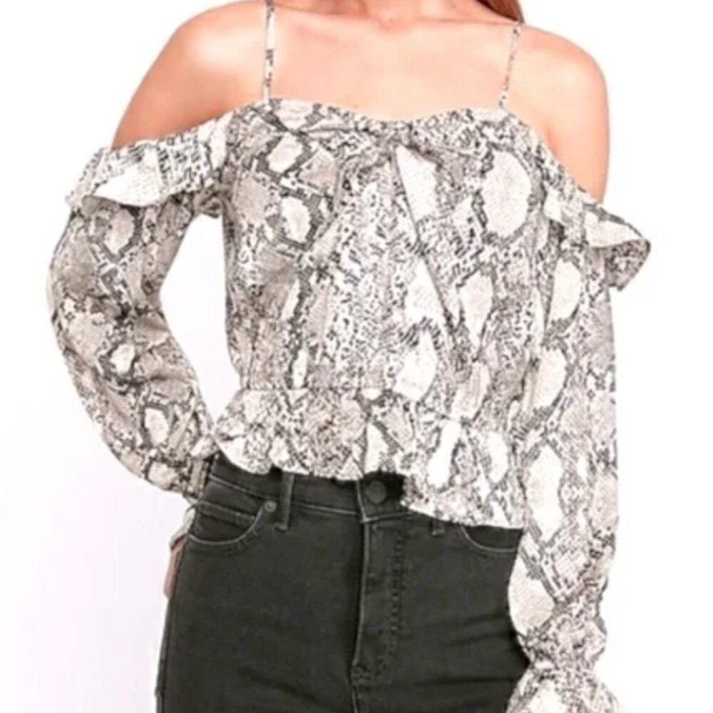 Express | Size Small | Women's Black and White Snakeskin Long Sleeve Crop Blouse